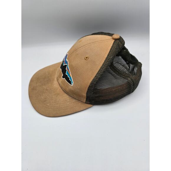 Patagonia Fitz Roy Trout Anvil Patch Snap Back Mesh Trucker Hat Tan - Picture 2 of 5